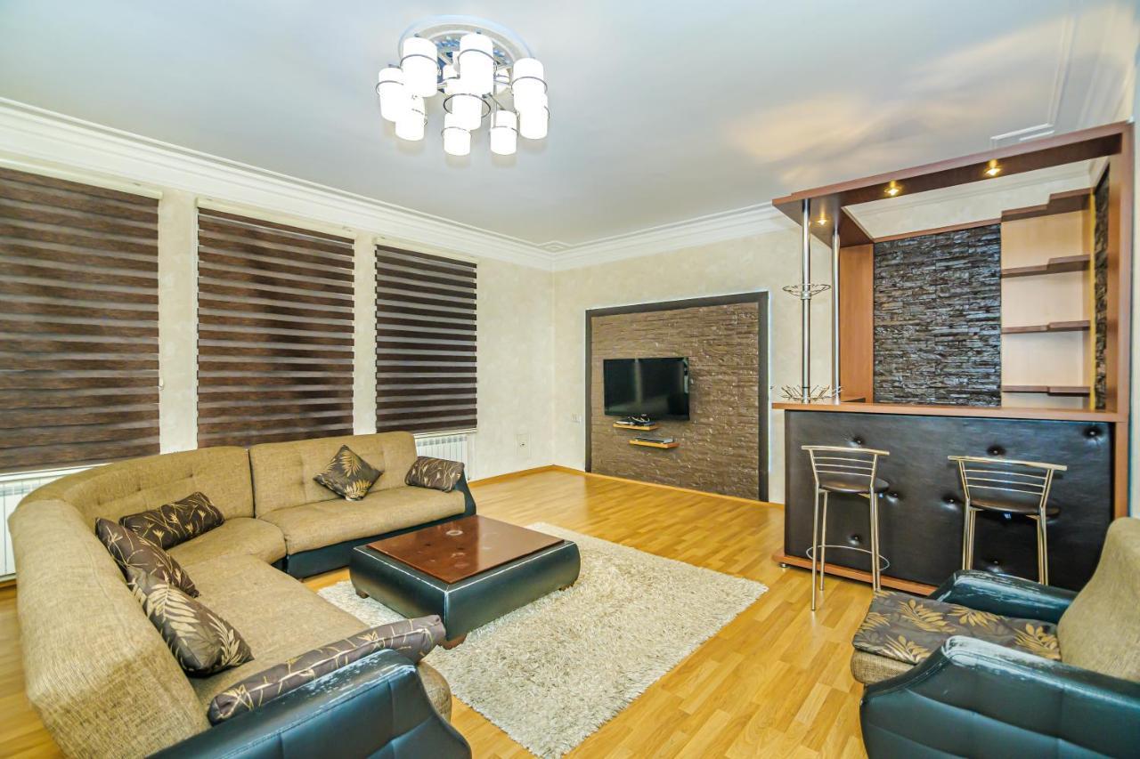 באקו Modern Apartment מראה חיצוני תמונה